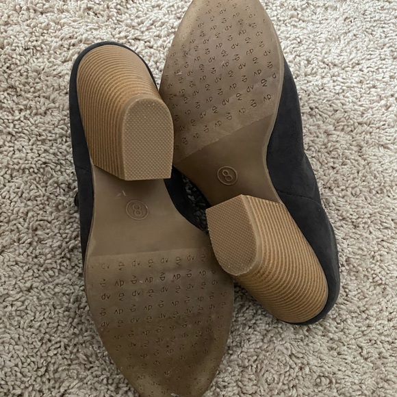 DONATED // DV // booties - Picture 6 of 6